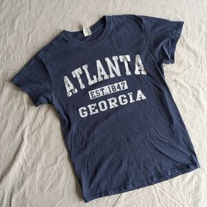 Atlanta Graphic Tee in Navy